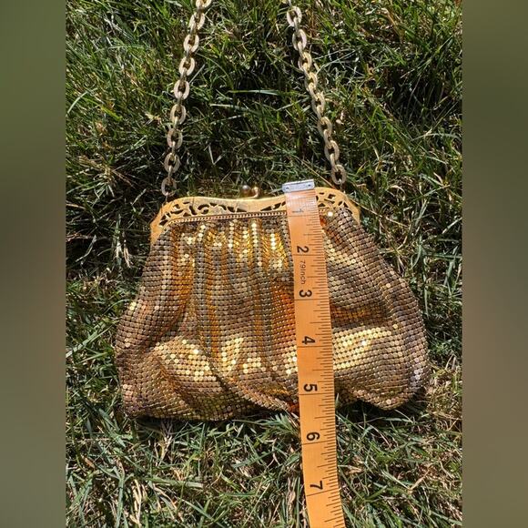 40s Vintage Whiting and Davis Gold Mesh Evening Bag w Chain Strap - Picture 7 of 8